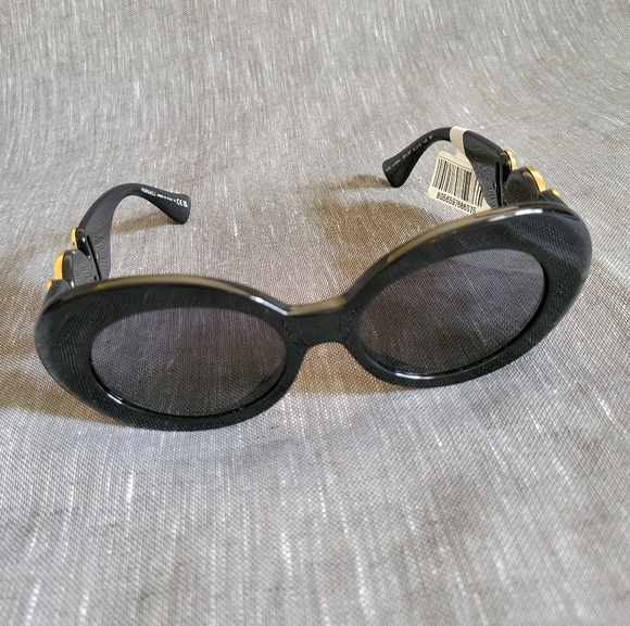 New Women\'s Versace Black Gold Medusa Head Biggie Sunglasses (Regular not Oversz main image 13